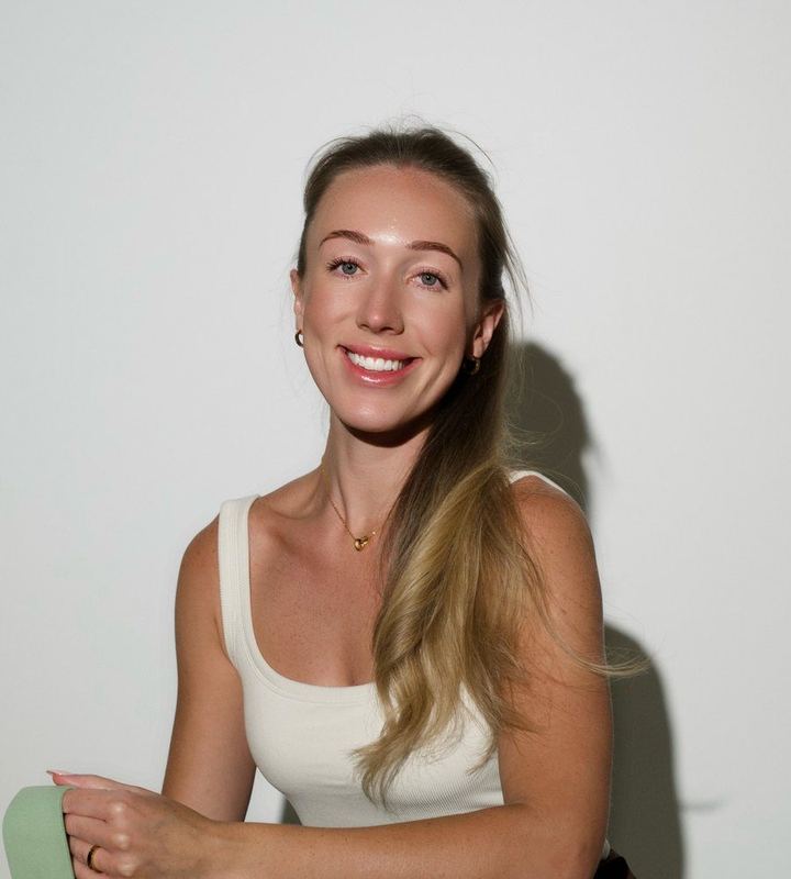 Chloe Antoniazzi, female coach and reformer Pilates instructor in Dubai